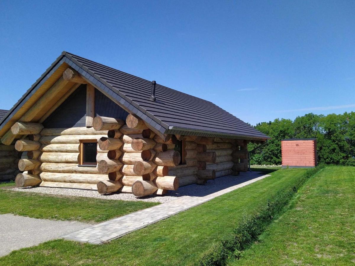 Naturstammhaus Tollensesee Gross Nemerow Exterior photo