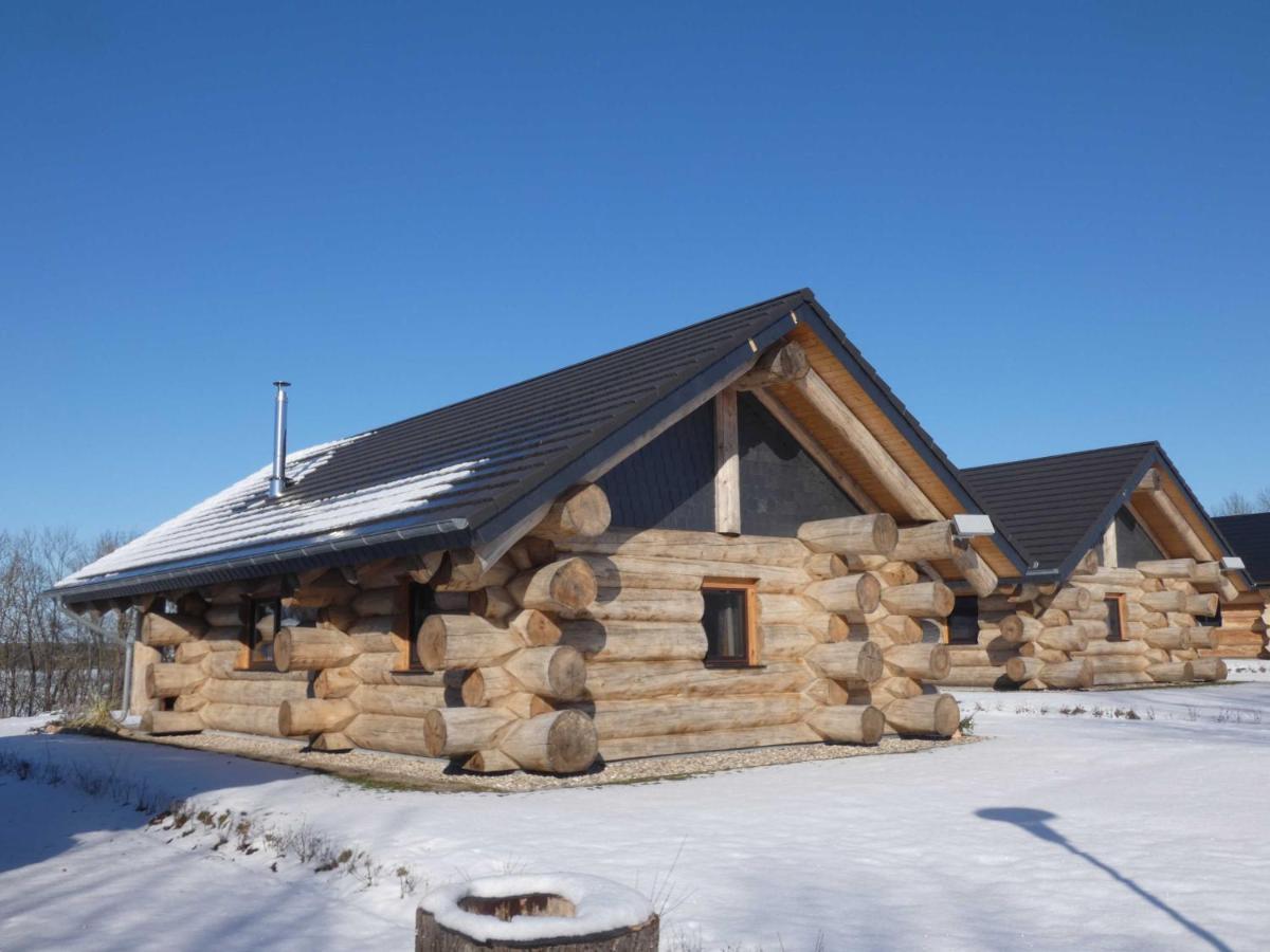Naturstammhaus Tollensesee Gross Nemerow Exterior photo